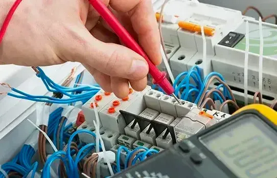 Professional electrician in Enfield Town